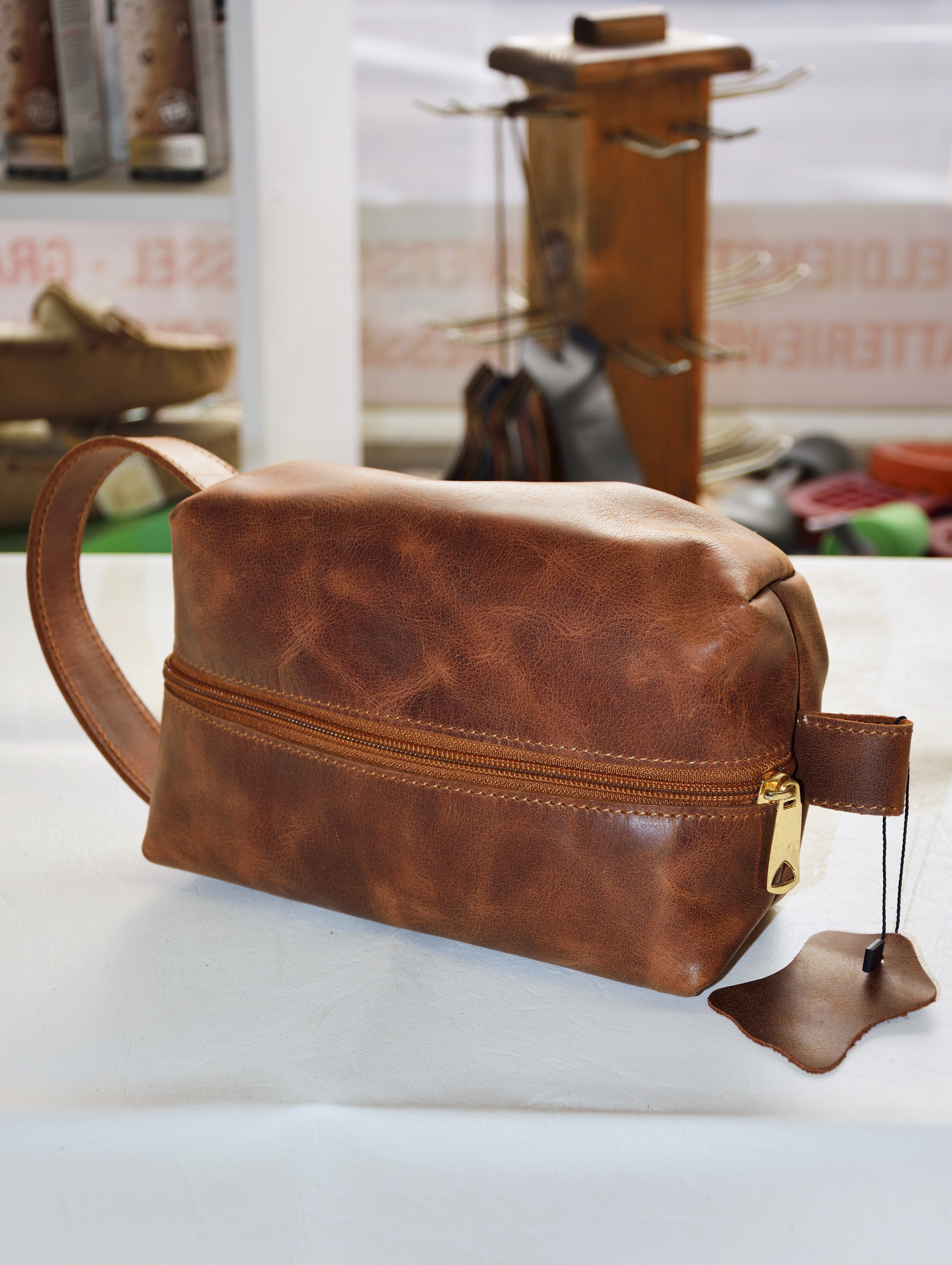 <br />
<b>Warning</b>:  Undefined variable $kl_liste_bild in <b>/home/al76tgm1mylb/webseiten/classes/class.crudpreisedetailmieten.php</b> on line <b>250</b><br />
<br />
<b>Warning</b>:  Trying to access array offset on null in <b>/home/al76tgm1mylb/webseiten/classes/class.crudpreisedetailmieten.php</b> on line <b>250</b><br />
